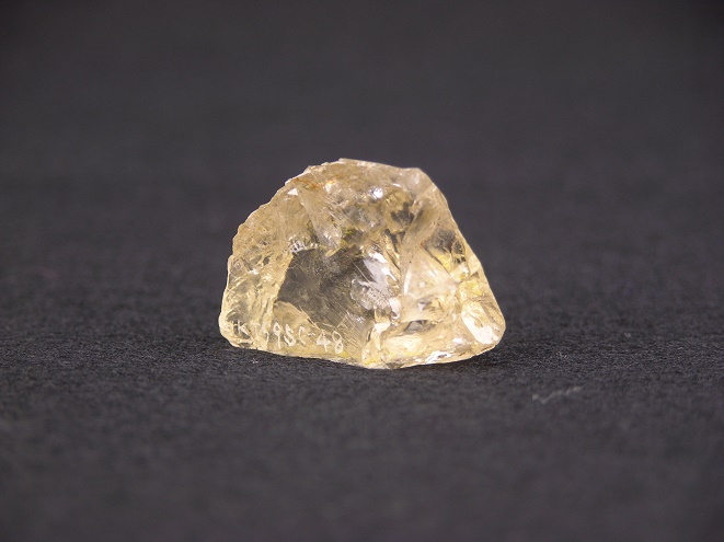 水晶の石核